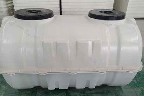 模壓化糞池在施工上與其它的產品有什么不同 模壓化糞池在施工上與其它的產品有什么不同